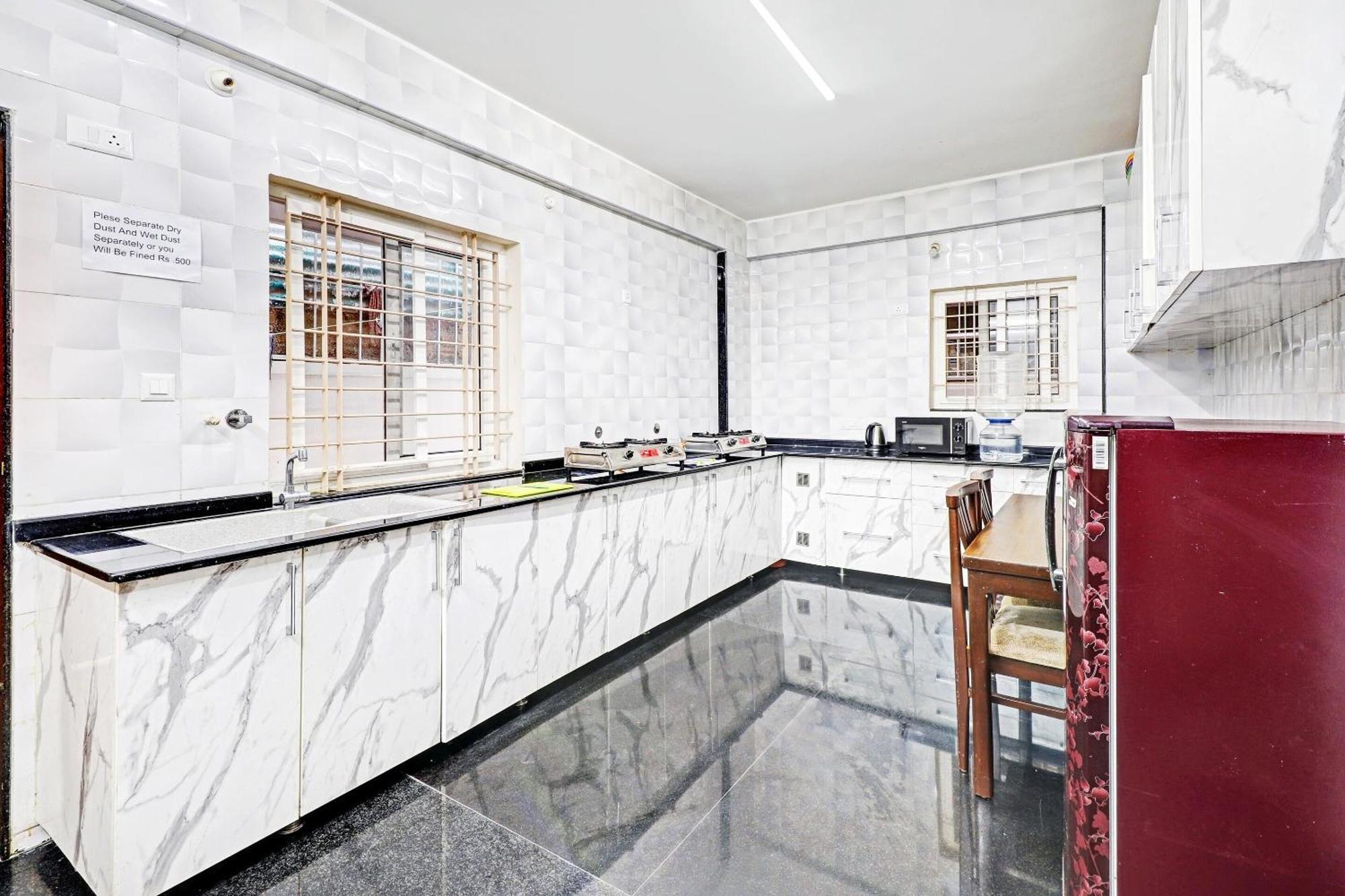 Capital O R R Residency Hotel Bangalore Bagian luar foto