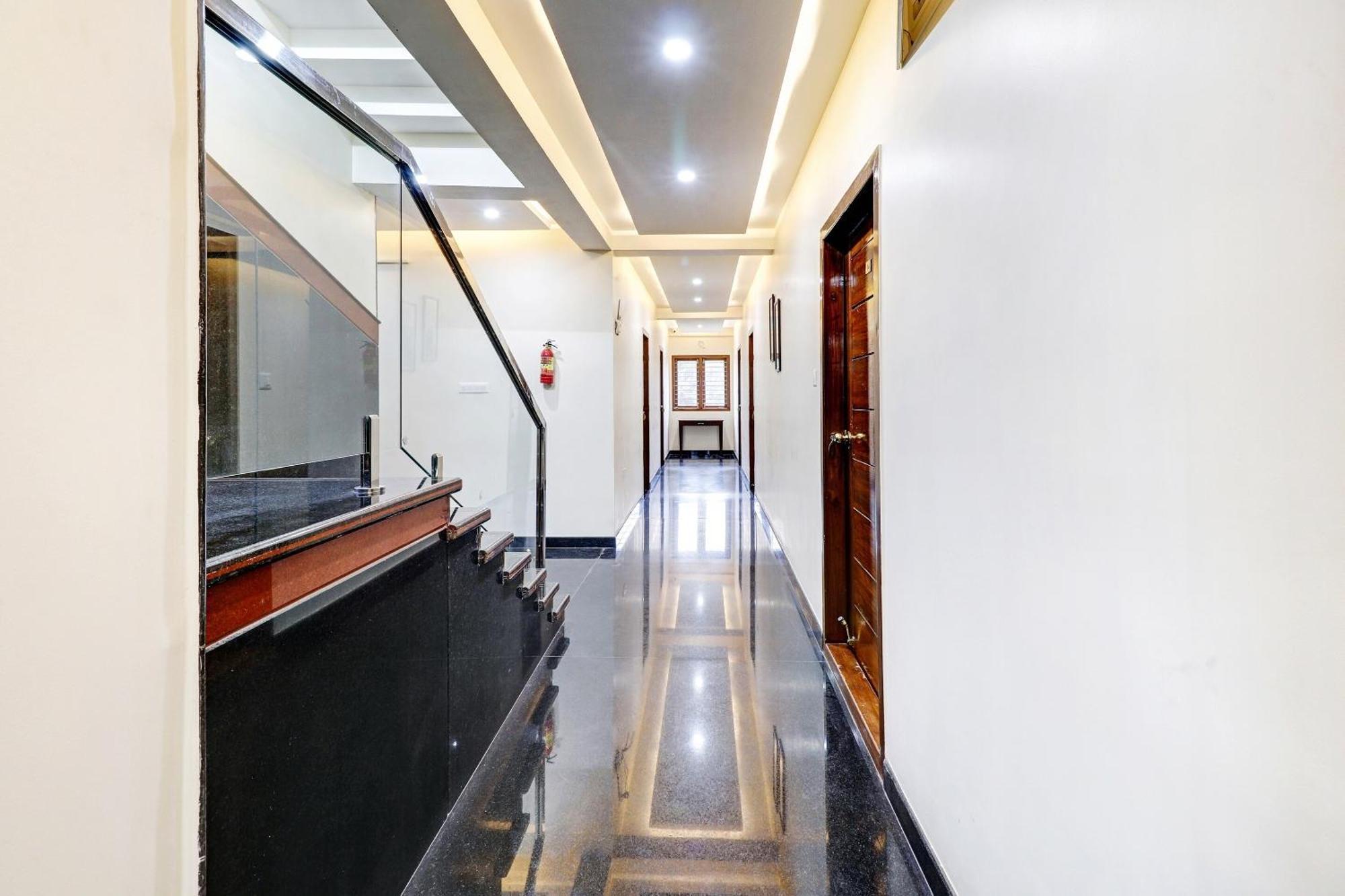 Capital O R R Residency Hotel Bangalore Bagian luar foto