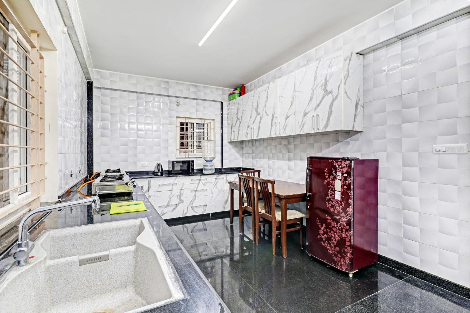 Capital O R R Residency Hotel Bangalore Bagian luar foto